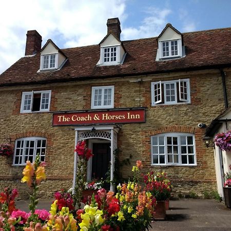 The Coach & Horses Inn Chislehampton 外观 照片